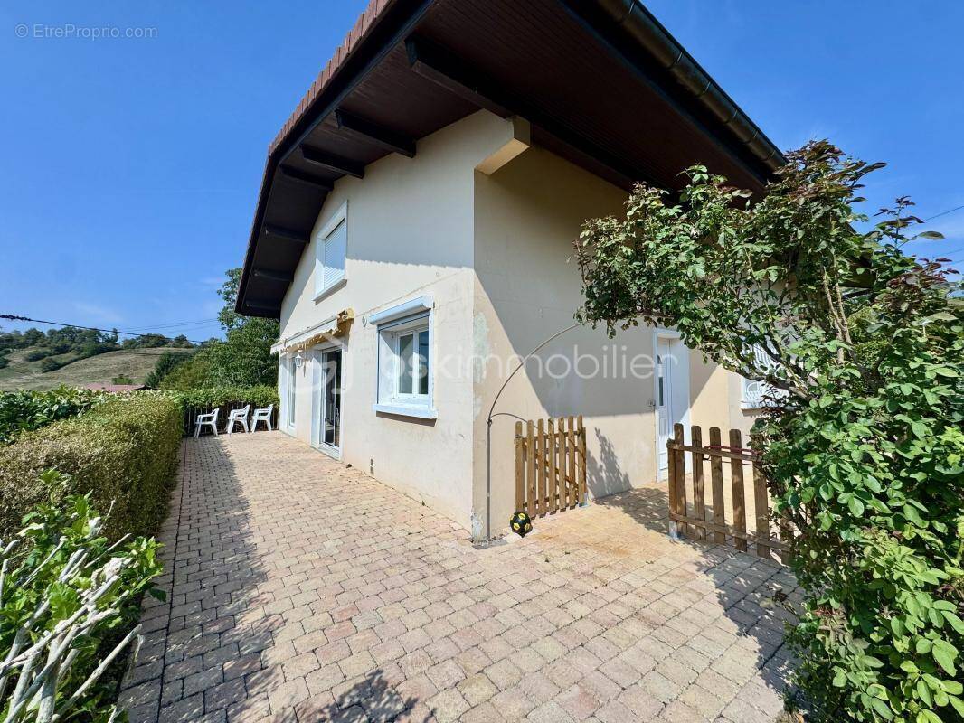 Maison 8 pièces 285 m² - photo 1