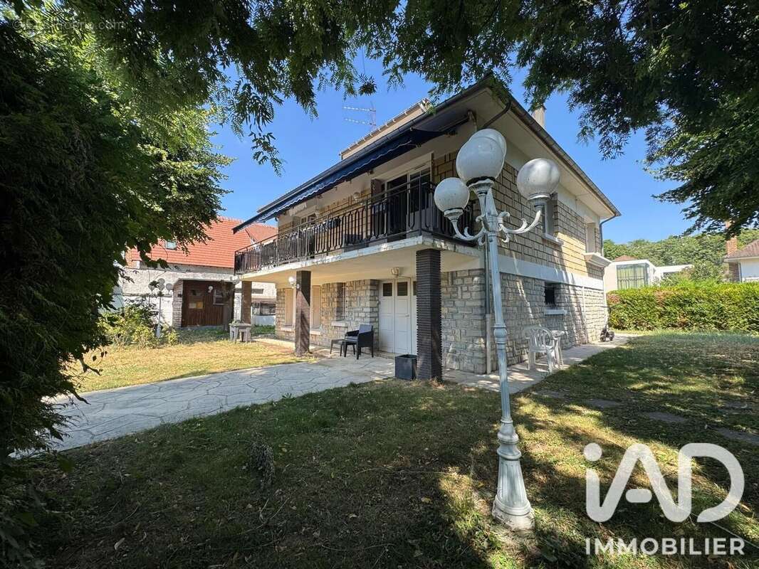 Maison 130 m² à Chennevieres-Sur-Marne  - photo 2