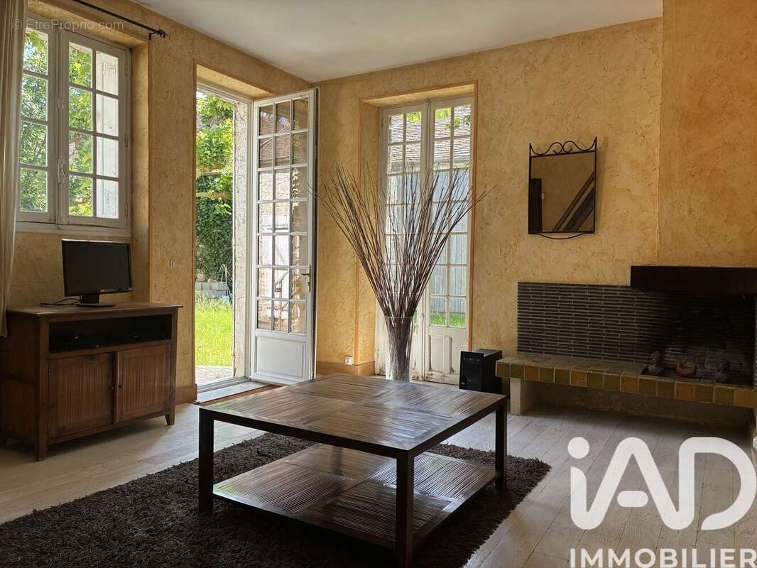 Maison 160 m² à Larchant  - photo 9