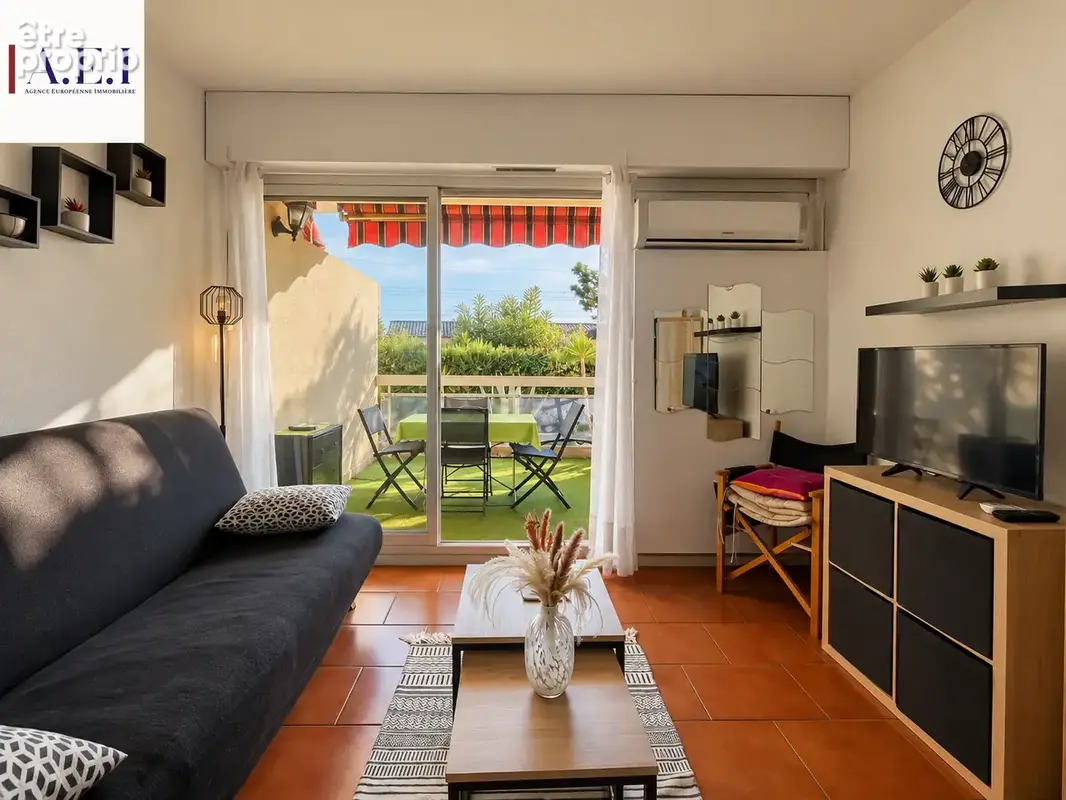 Bandol - Studio meublé avec terrasse & parking - photo 8