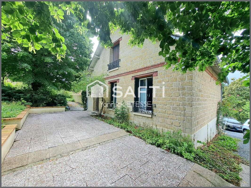 Photo 2 - Maison à VIARMES