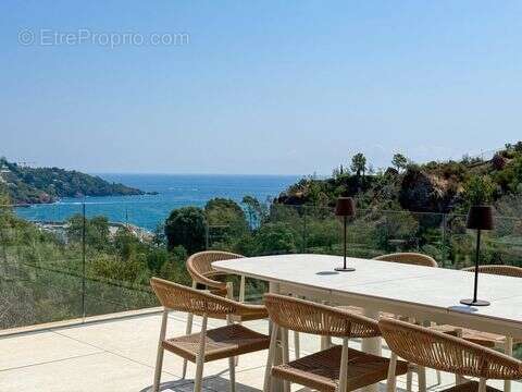 Maison 270 m² à Theoule-Sur-Mer  - photo 2