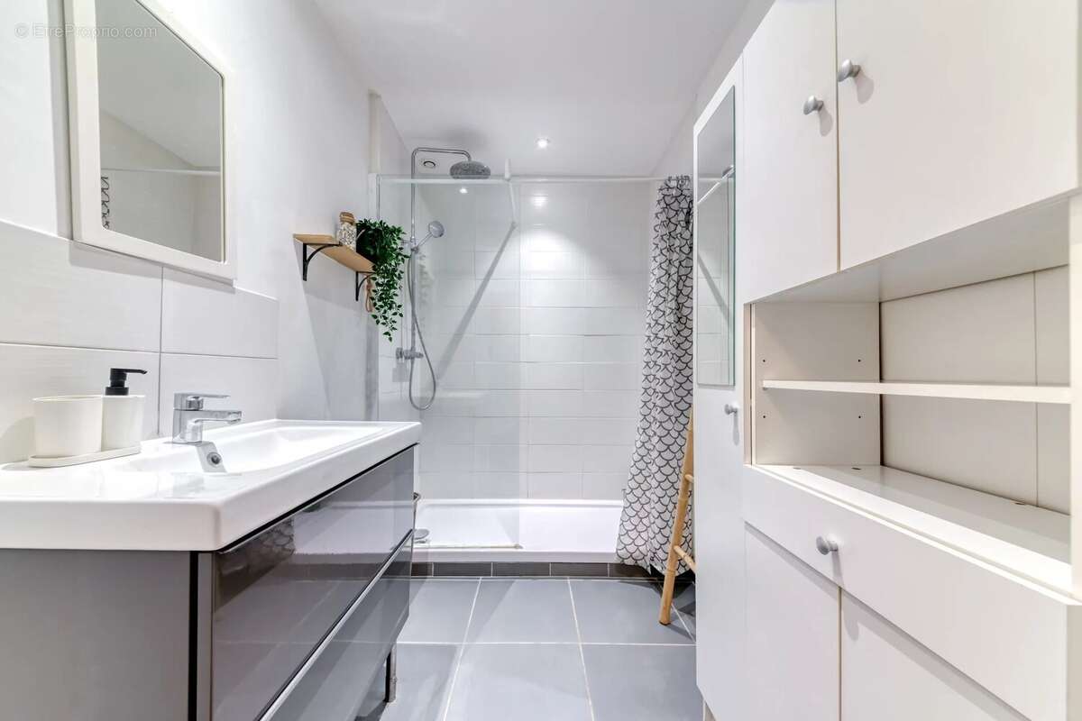 T2 bis villeurbanne – 45,47 m² – rénové – cachet de l’ancien - photo 8
