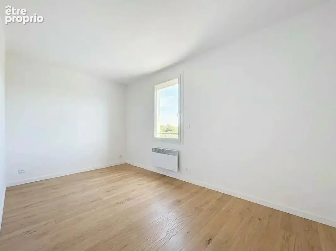 T4 -  3 chambres - 83m2 - Balcon  - Garage double - photo 5