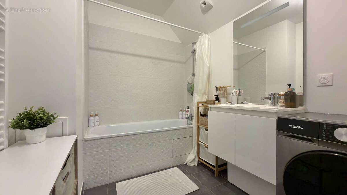 Appartement à TIGERY