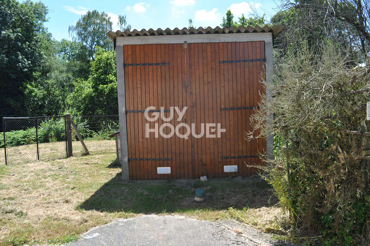 Maison à LA HAYE-MALHERBE