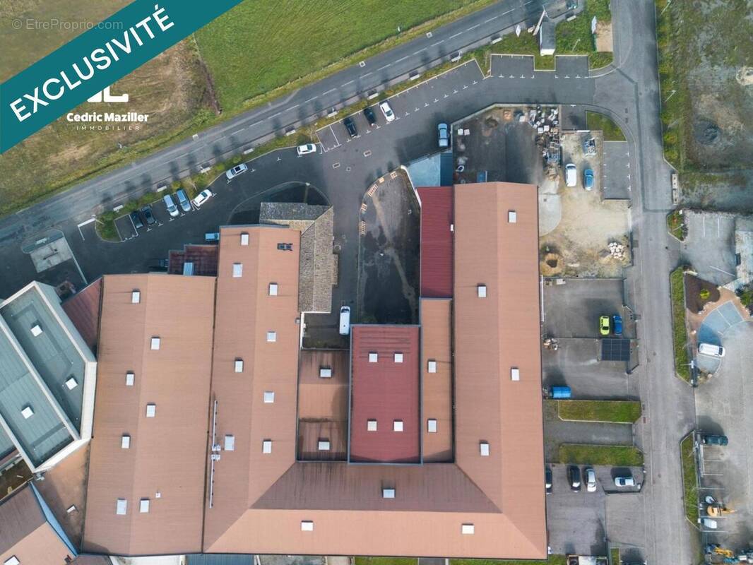 Photo 1 - Commerce à BELLEVILLE