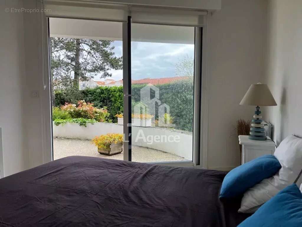 Appartement à VAUX-SUR-MER