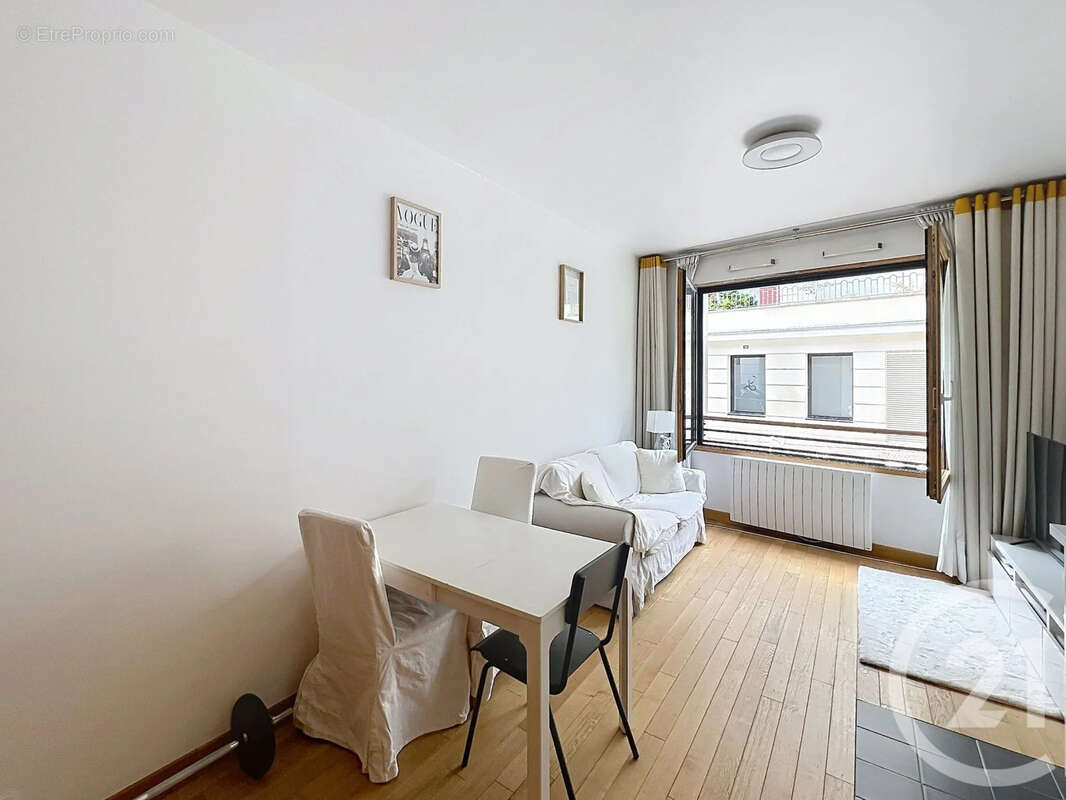 Appartement 34 m² à Saint-Cloud  - photo 3