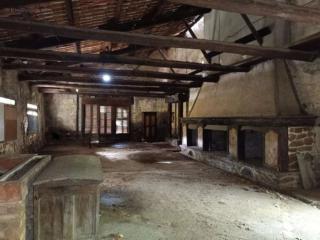 Maison à BORMES-LES-MIMOSAS