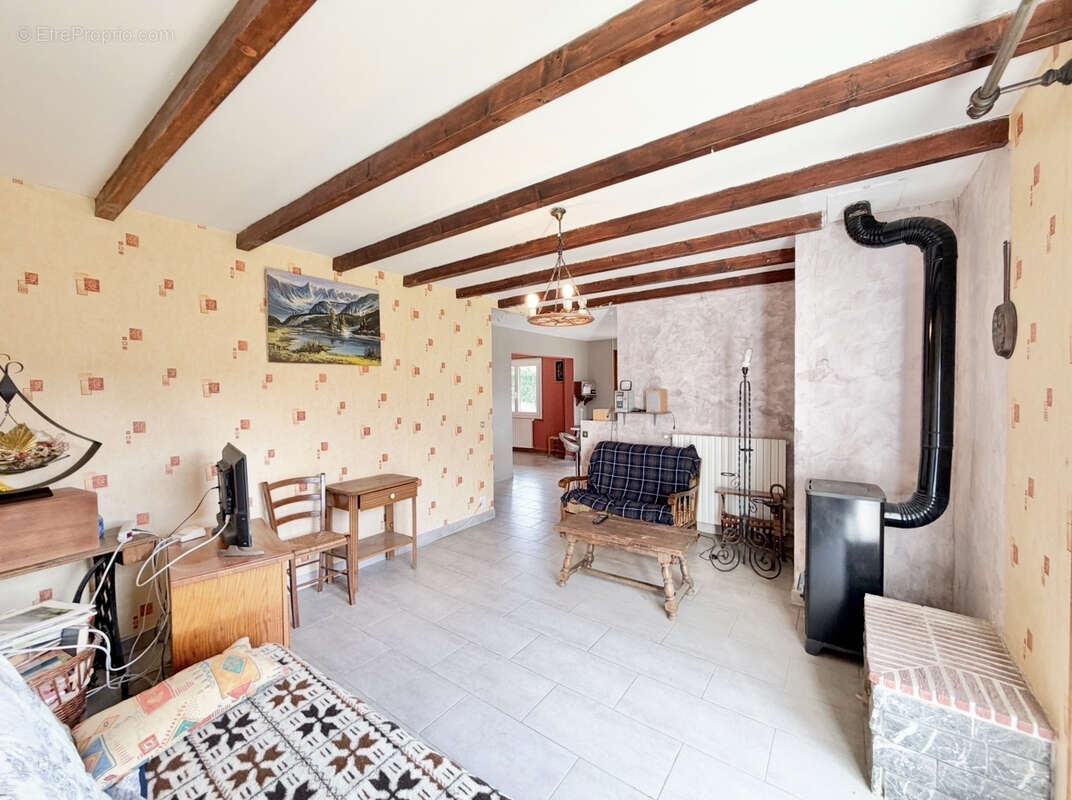 Appartement de type t3 bis de 90,7m2 a viuz en sallaz avec garage et jardin - photo 4