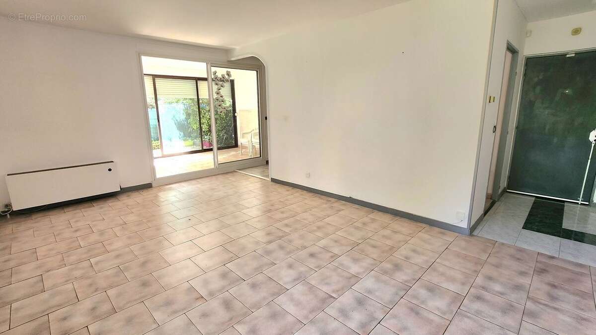 Appartement à PLAN-DE-CUQUES