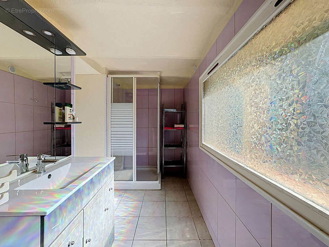 Vendre ensemble immobilier de 395 m² avec piscine à arles - photo 6