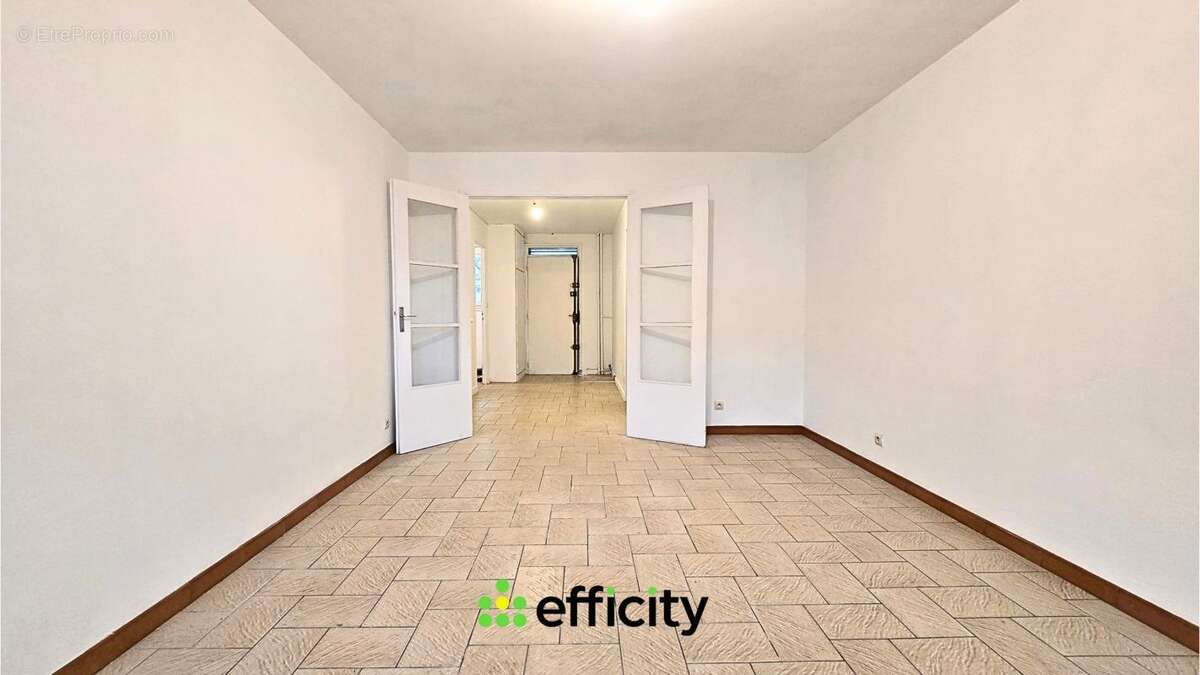 Appartement à FONTENAY-SOUS-BOIS