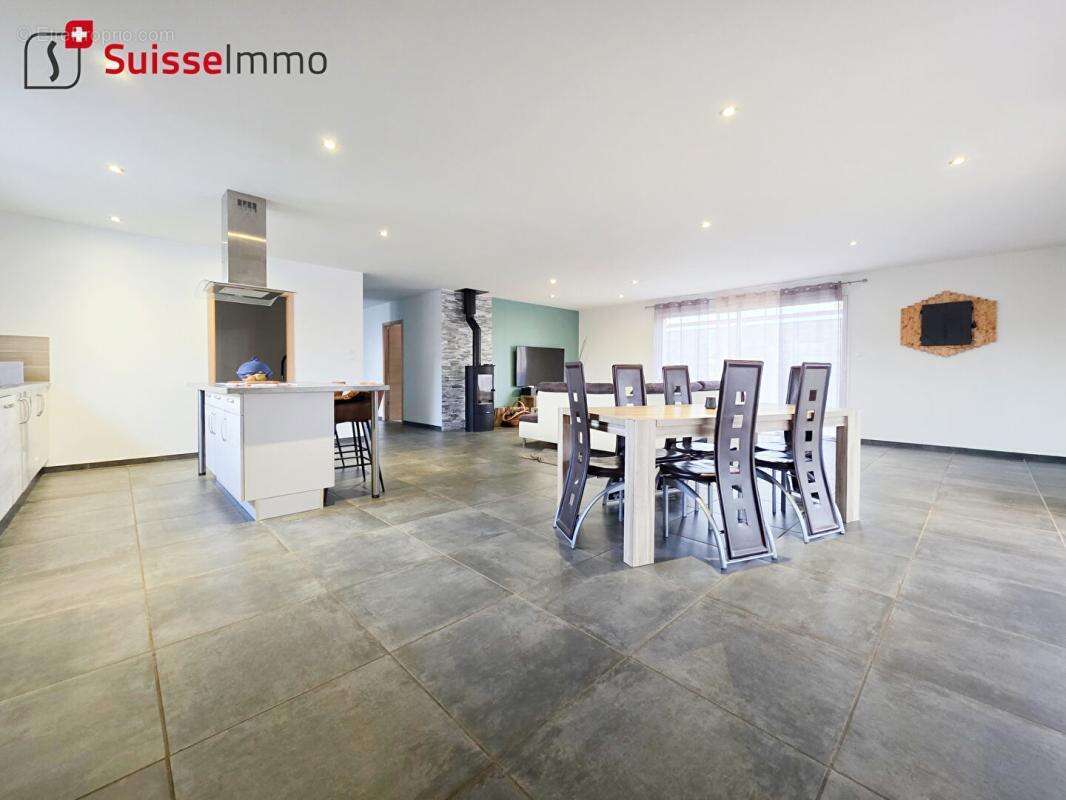 Maison d'architecte L Isle Sur Le Doubs 6 pièce(s) 164 m2 - photo 2