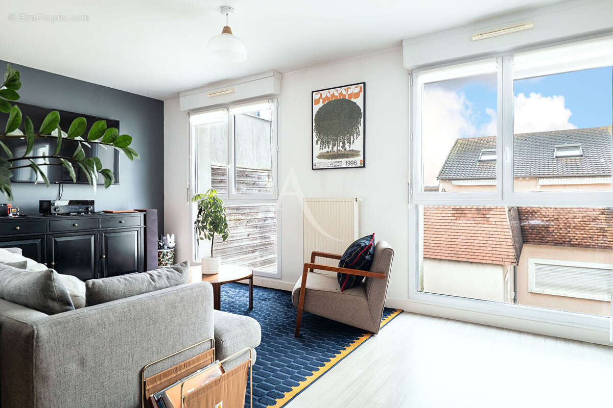 Appartement à EPINAY-SUR-ORGE