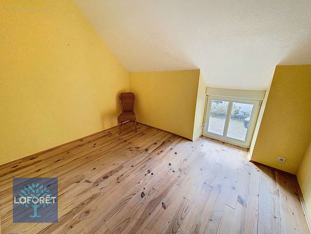 Maison à LA BAZOUGE-DU-DESERT