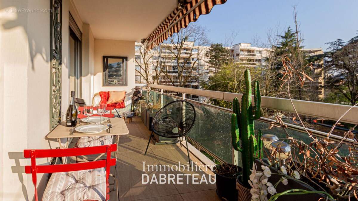 Appartement à CALUIRE-ET-CUIRE