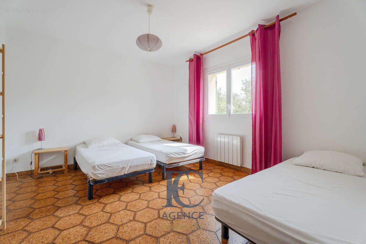 Maison à SIX-FOURS-LES-PLAGES