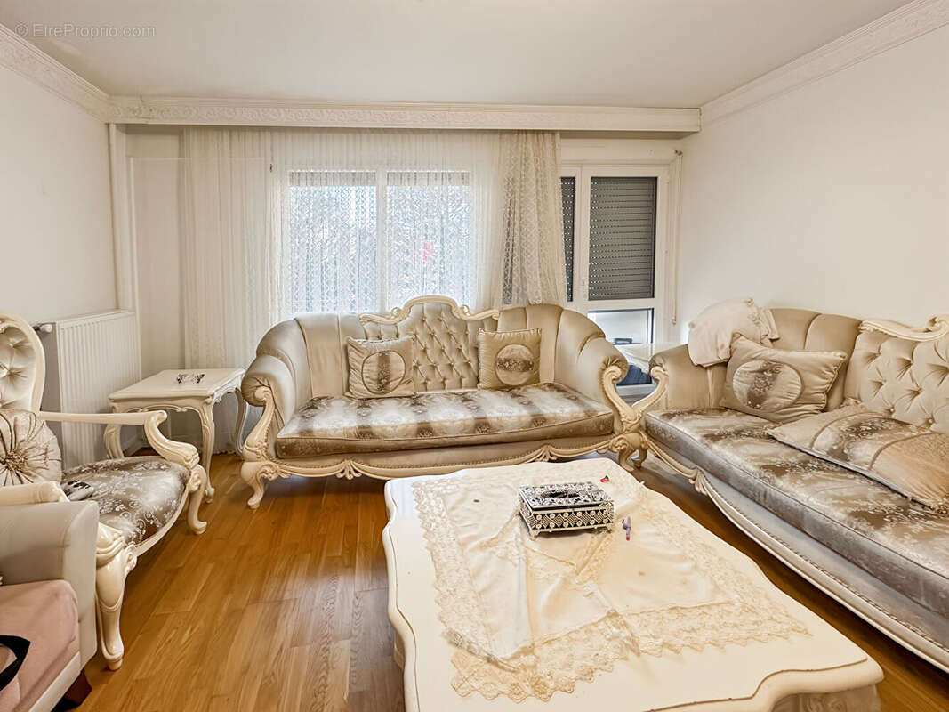 Appartement à ROSNY-SOUS-BOIS