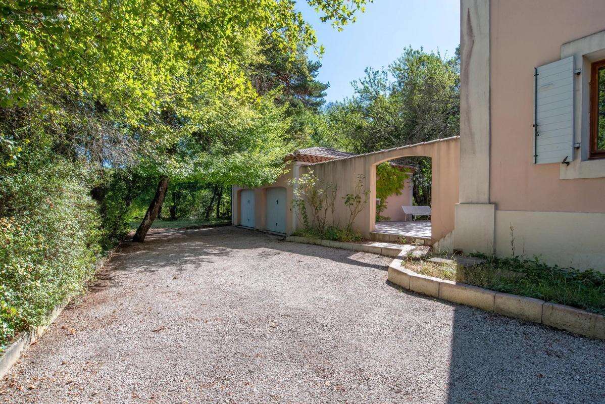 Maison à PLAN-D'AUPS-SAINTE-BAUME