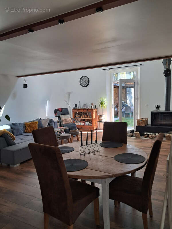 Maison à CABANAC-ET-VILLAGRAINS