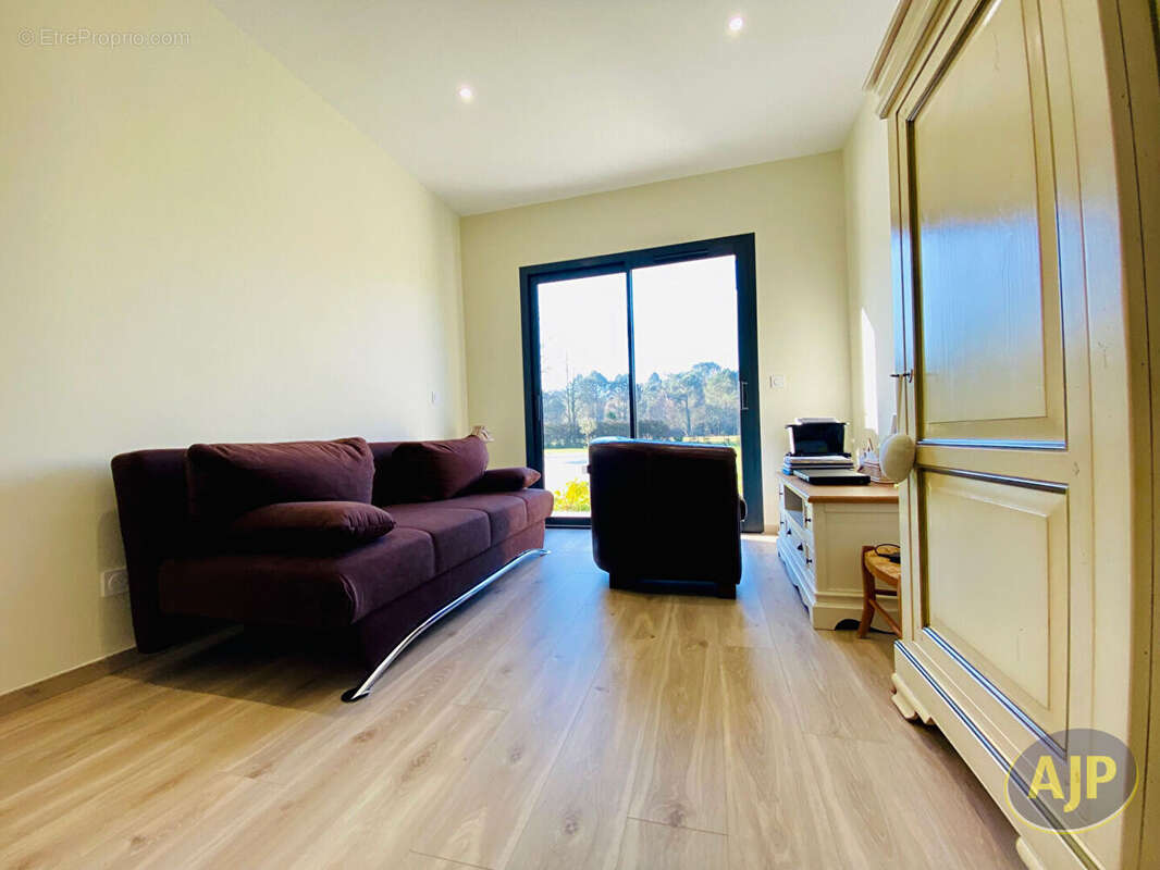 Maison à LESPARRE-MEDOC