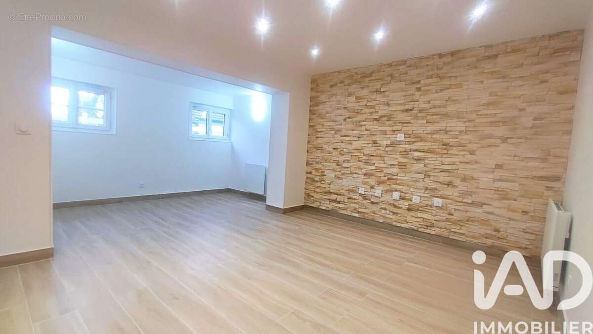 Photo 3 - Maison à LE THILLAY