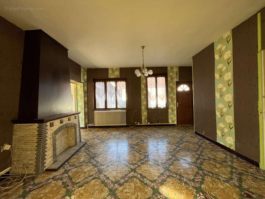 Maison à COURCELLES-LES-LENS