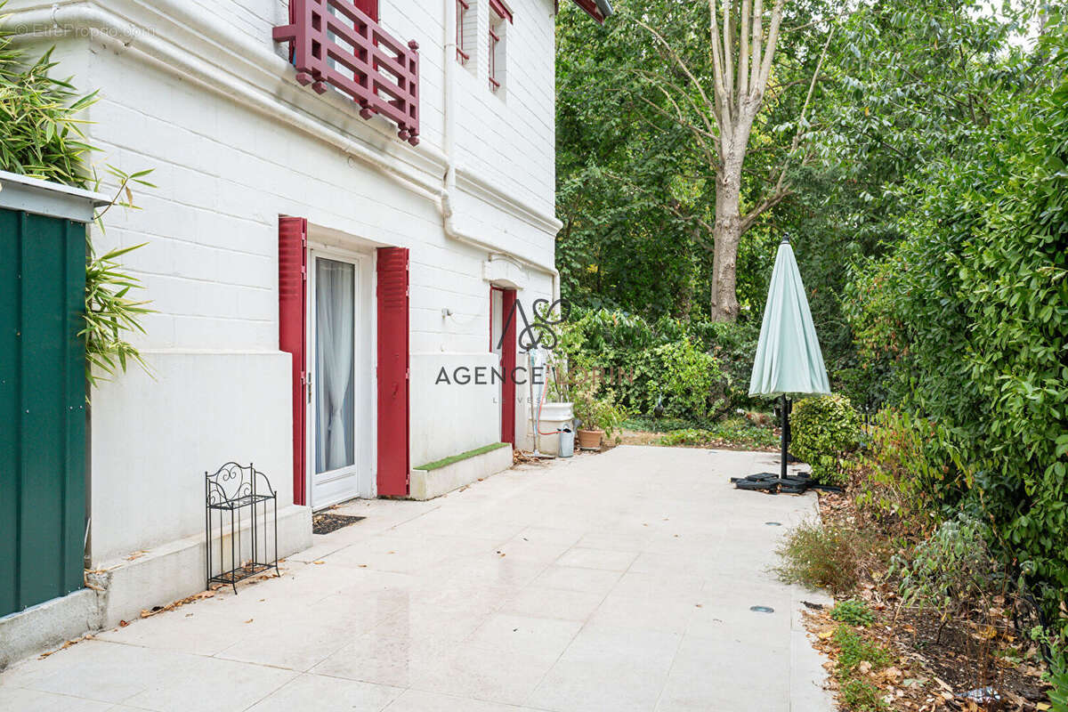 Maison Le Vésinet 5 pièce(s) 103.72 m2 - photo 3