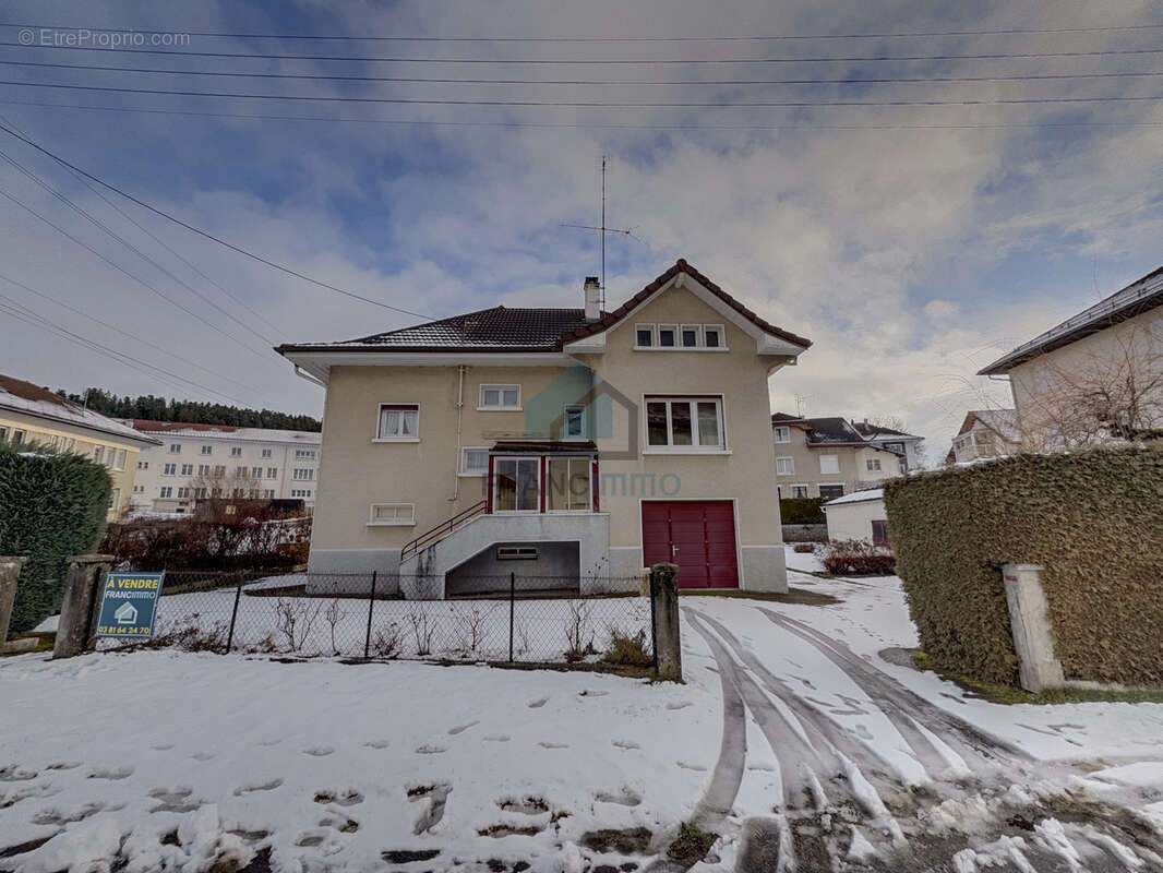 Maison à DAMPRICHARD