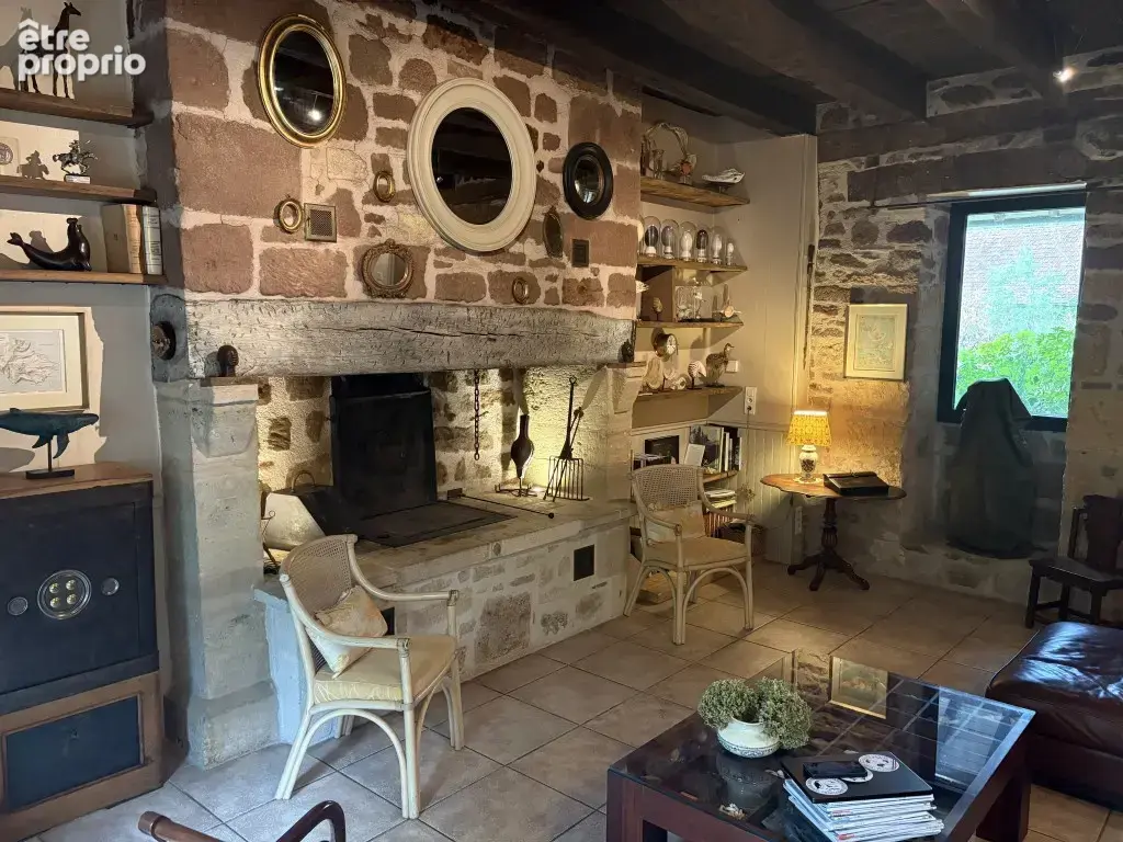 20 mn Objat, 10 mn Juillac, petit hameau calme - photo 14