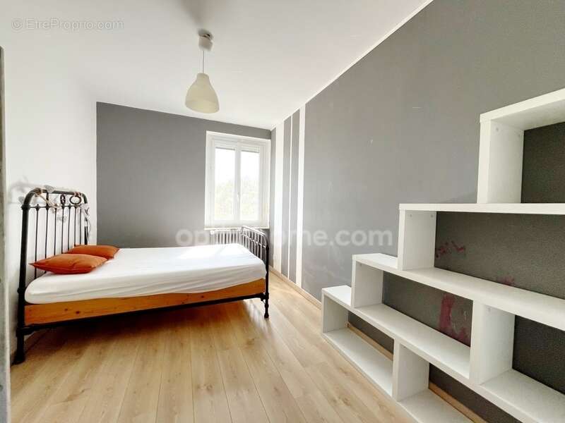 Maison à SAINT-DIDIER-SUR-BEAUJEU