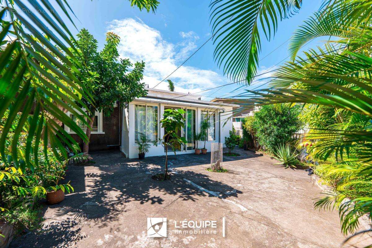 Maison à SAINT-DENIS