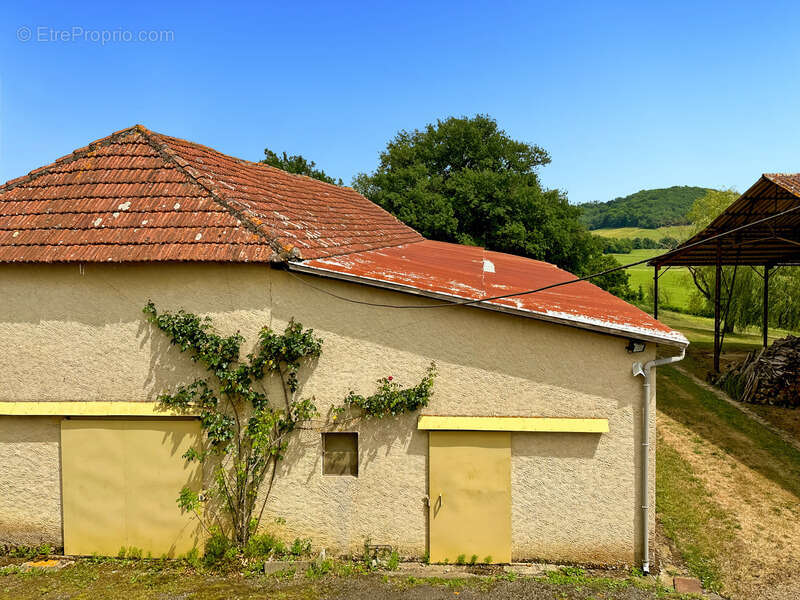 Maison à BASSOUES