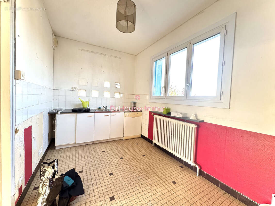 Maison 105 m² à Migne-Auxances  - photo 7