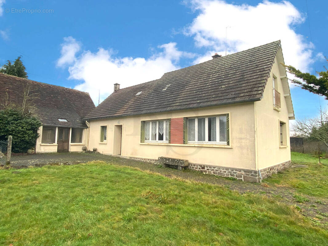 Maison à LA COULONCHE