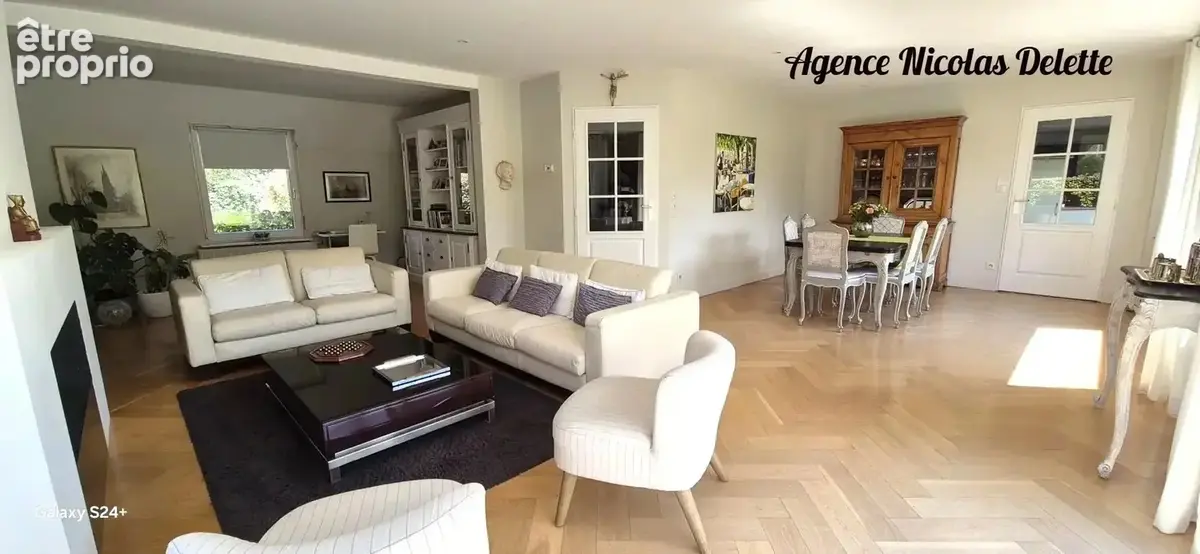 Photo Maison à Linselles au prix de 578 000€