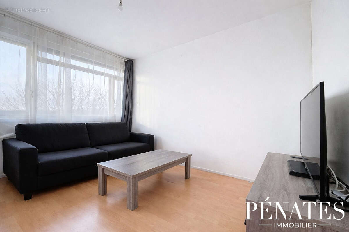 Appartement à MONT-SAINT-AIGNAN