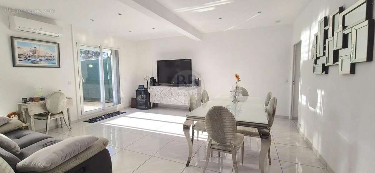 Appartement à SAINT-RAPHAEL