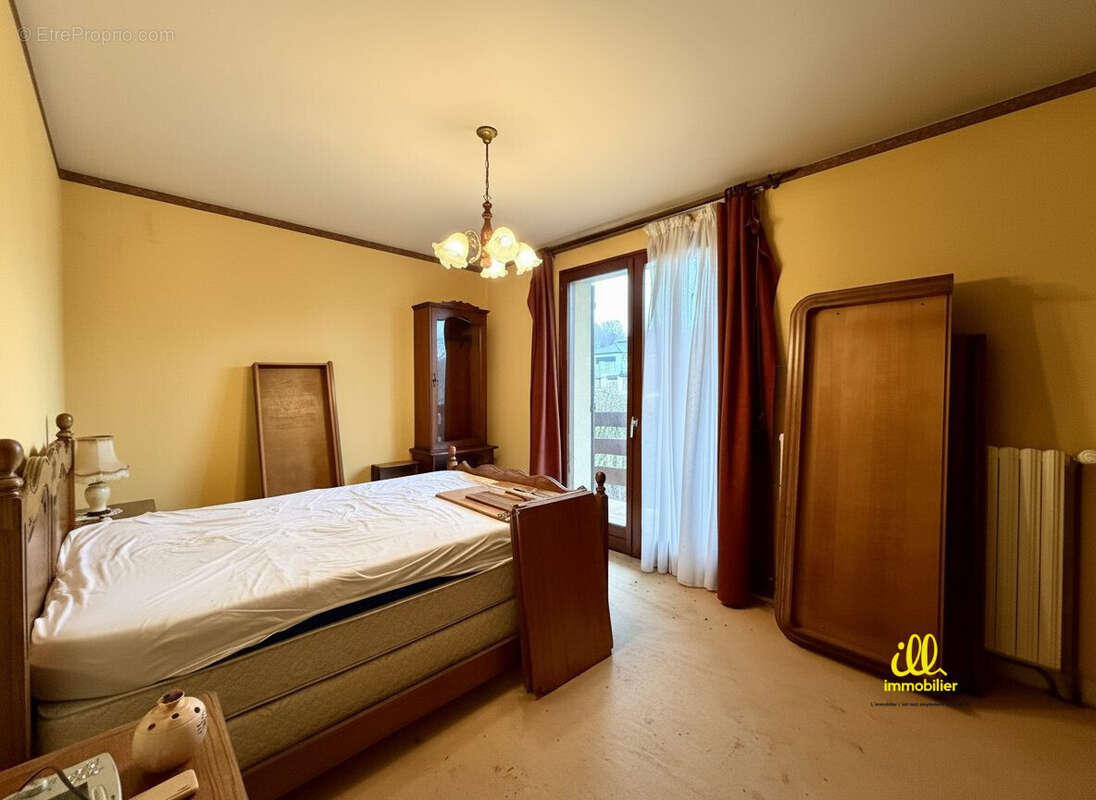 Maison à GUIGNICOURT-SUR-VENCE