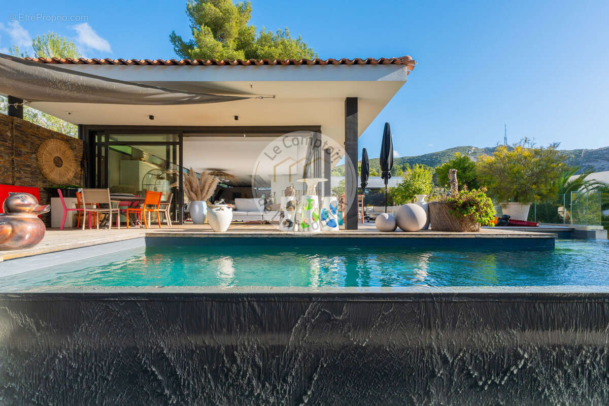 Maison à MARSEILLE-9E