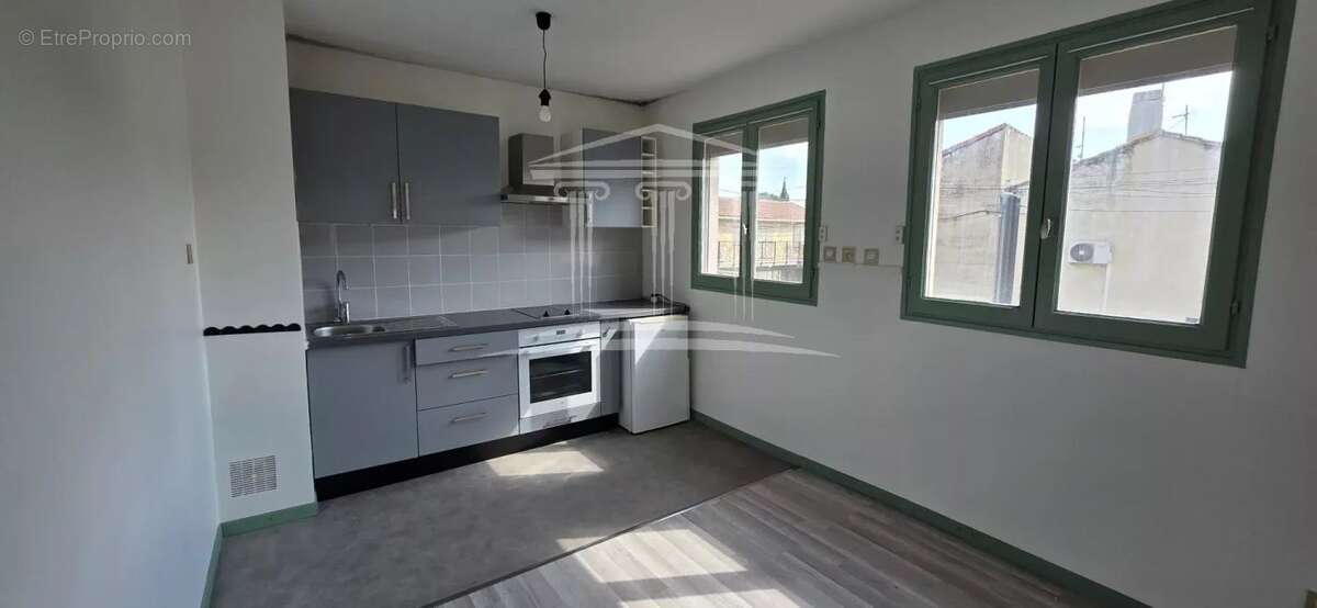 Appartement à SORGUES
