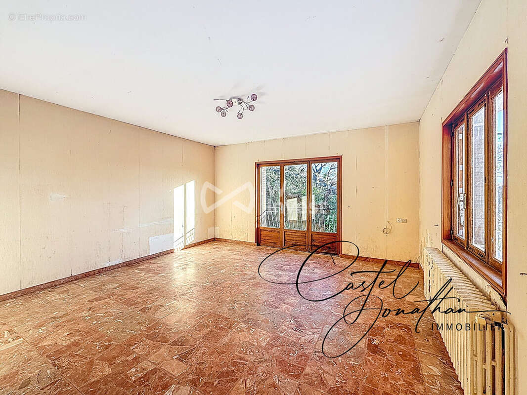 Maison à SAINT-CLAIR-DU-RHONE