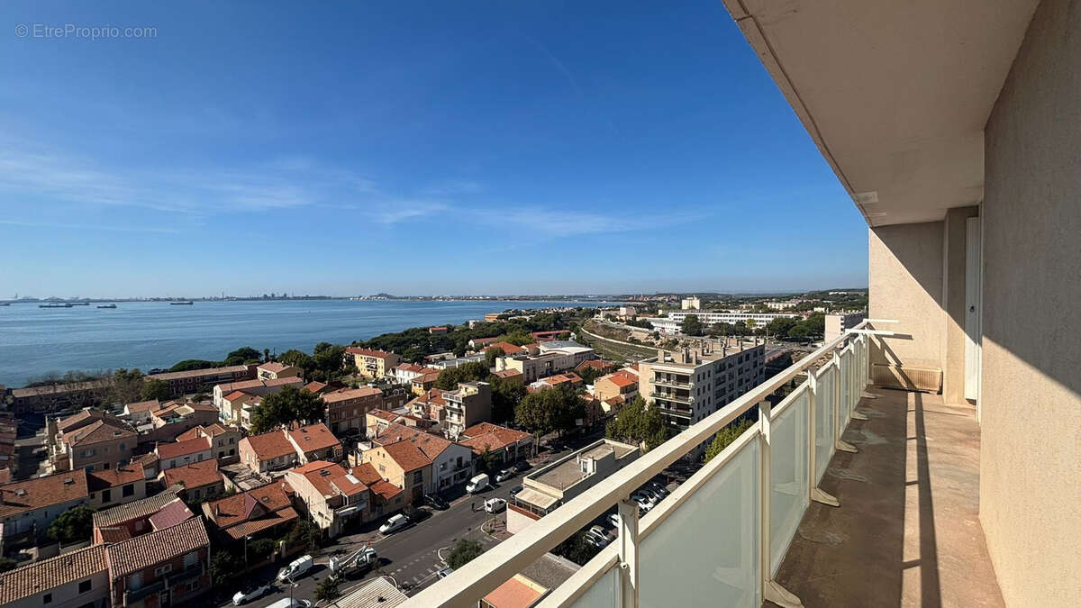 Appartement à PORT-DE-BOUC