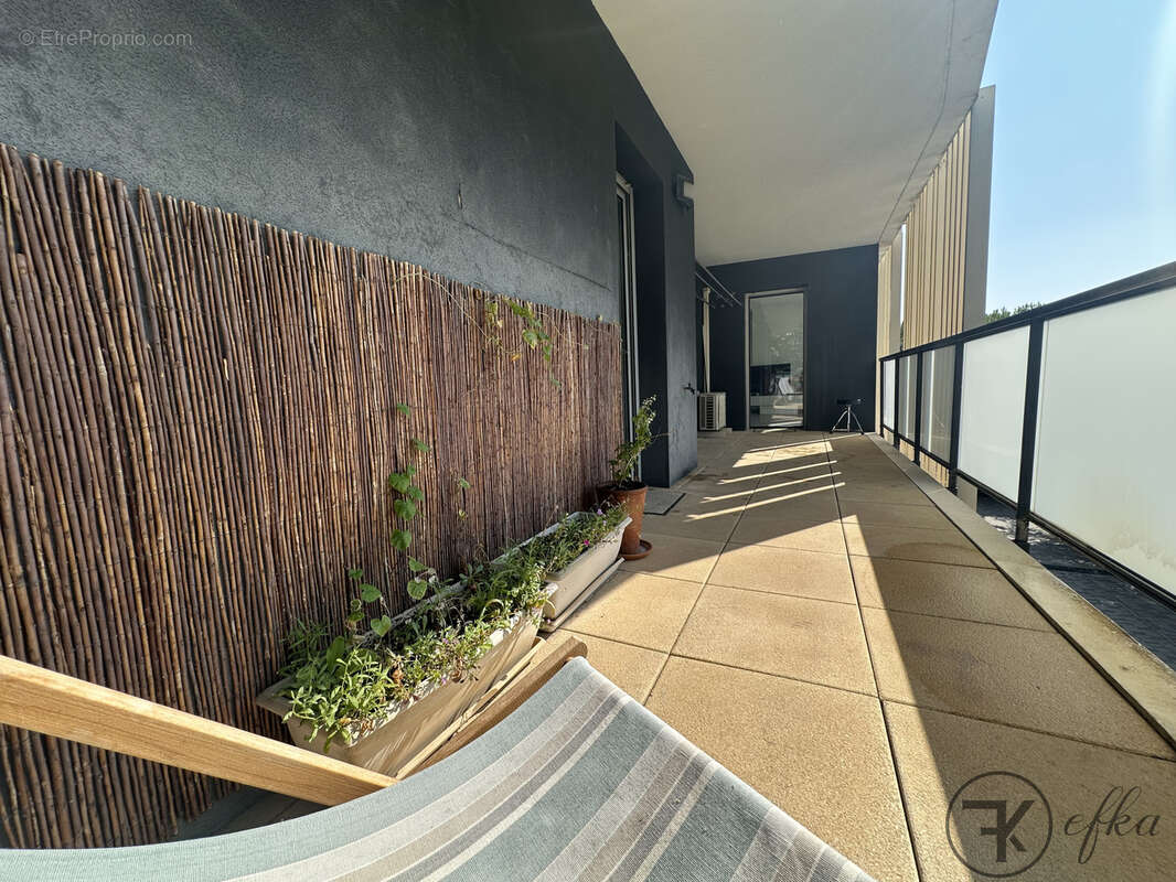 Spacieux T3 de 72 m2 quartier Port Marianne - photo 3