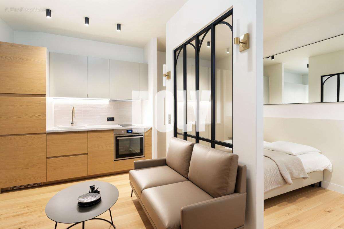 Appartement à PARIS-11E