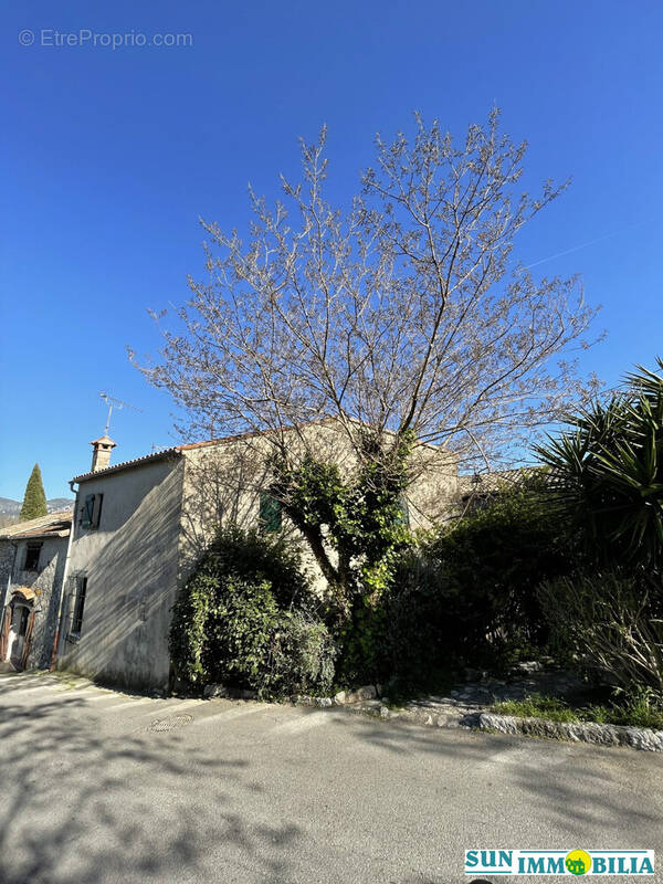 Maison à CARROS