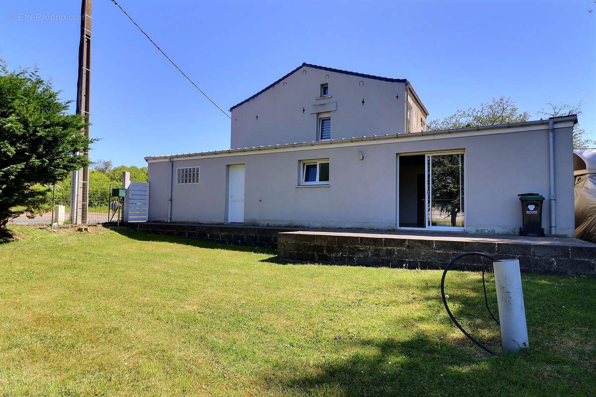 Maison à ROEULX