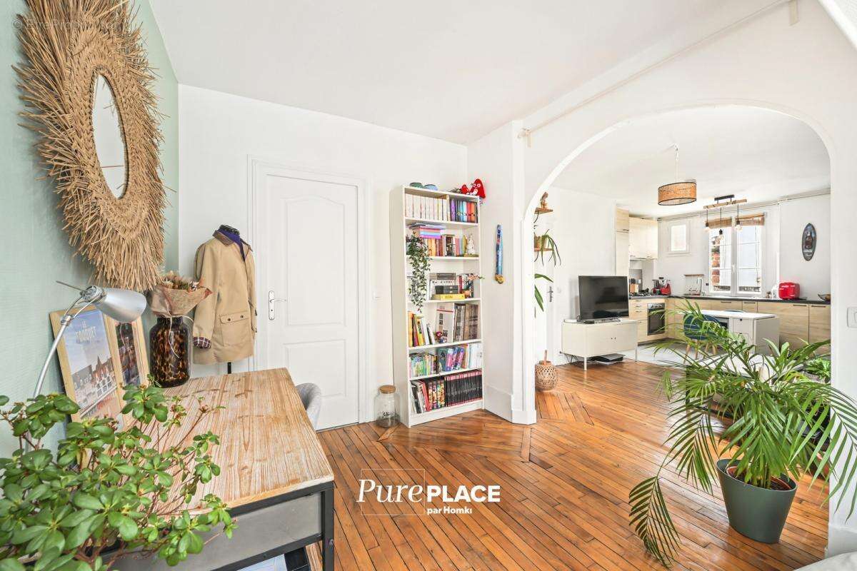 Appartement à PARIS-15E